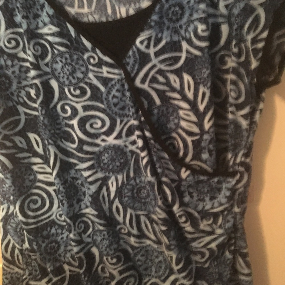 Blue top by elements